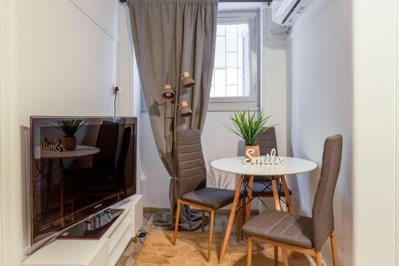 Central Apartment In The Heart Of Historic Center Atény Exteriér fotografie